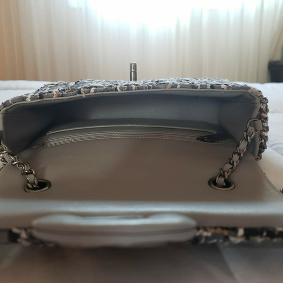 Flap bag - Picture 11 of 12